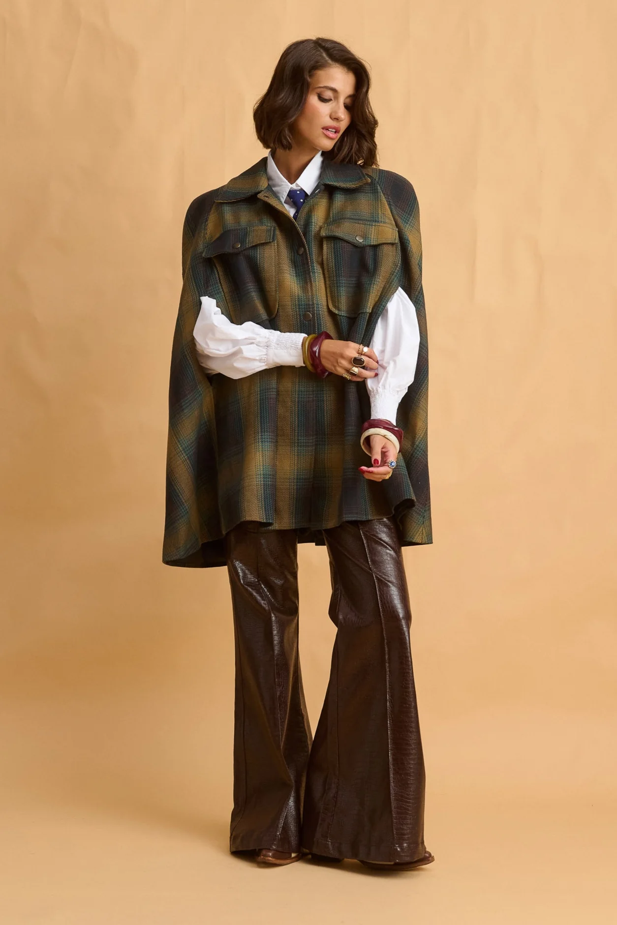 Lizzie Cape - Image 8