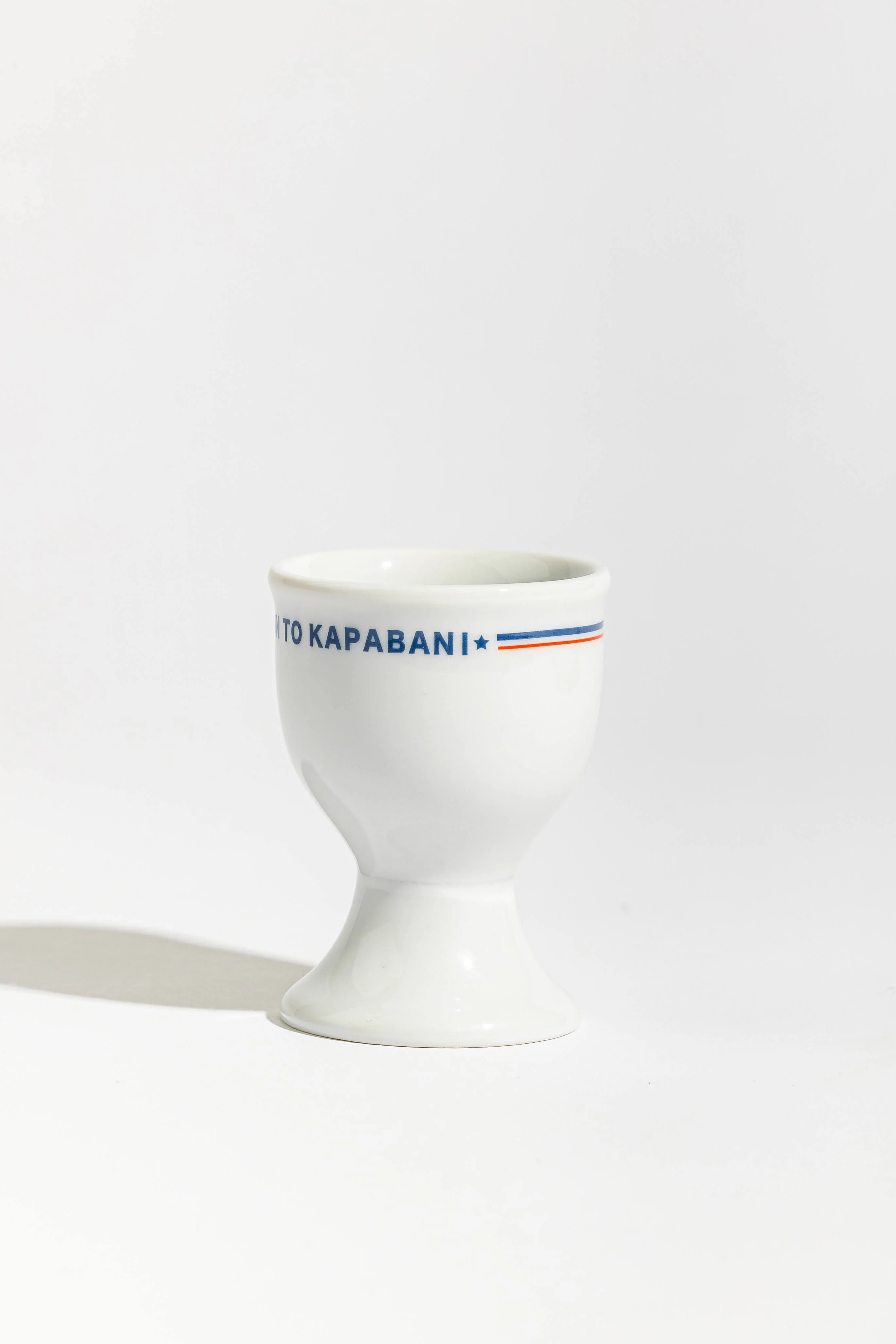 Porcelain Egg Cup (Hotel Καραβάνι) - Image 2